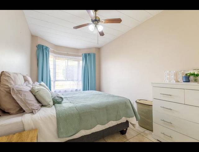 1 BEDROOM APARTMENT FOR SALE IN CLARENDON